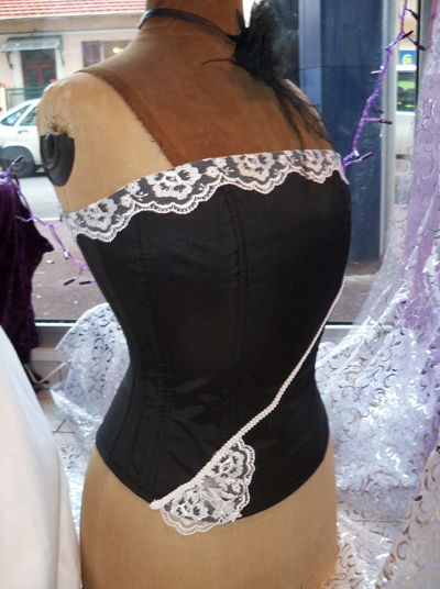 100_0692 corsets englobants